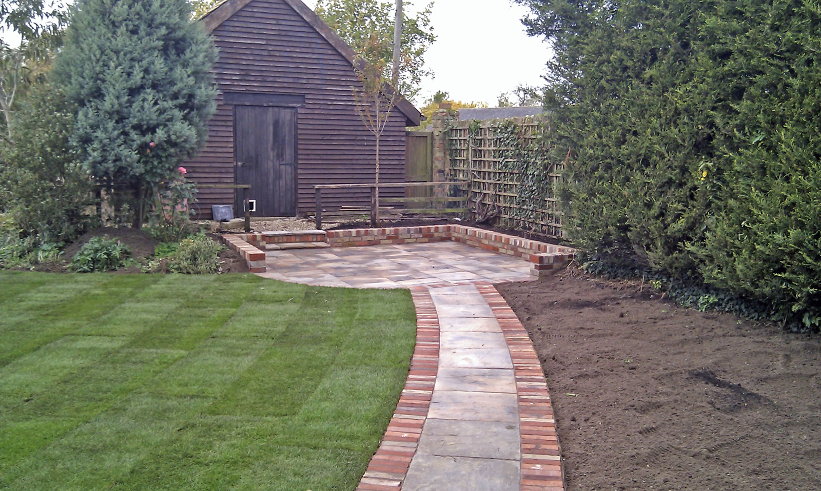 Driveways, Patios, Garden Paths &amp; Walls - HortiServices