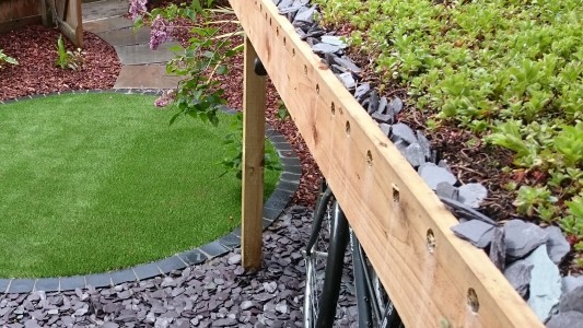 Sedum greenroof over bike store